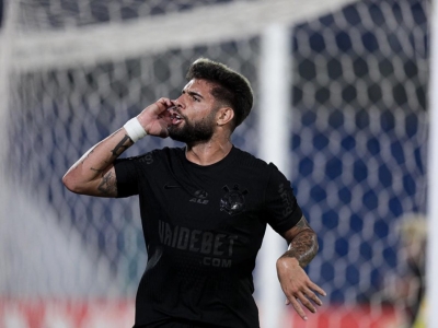 Corinthians garante vitória fora de casa contra o Nacional pela Sul-Americana