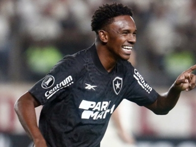 Botafogo vence o Universitário e garante vaga para oitavas de final da Libertadores