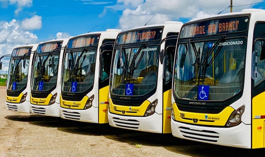 Leia mais sobre o artigo Acordo de repasse a empresas de ônibus teve aval do TJAC, segundo prefeitura