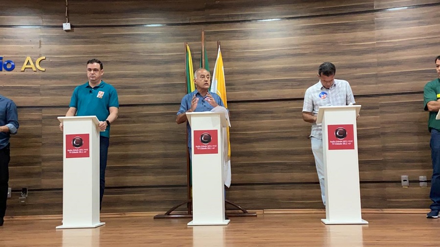 Leia mais sobre o artigo Eleições 2020: Tião Bocalom domina debate realizado pela Rádio Cidade