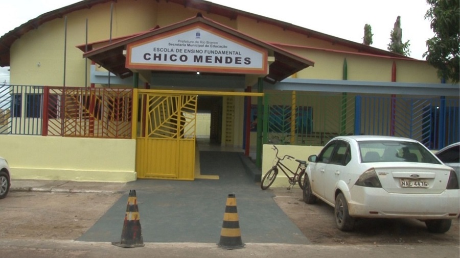 Leia mais sobre o artigo Escola municipal Chico Mendes passa por revitalização