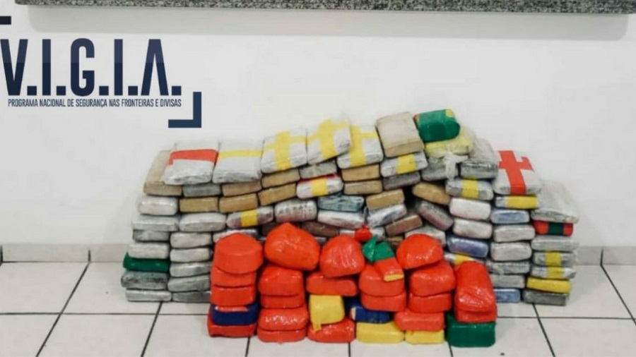 Leia mais sobre o artigo Polícia apreende 121 kg de entorpecentes; 2 foram presos