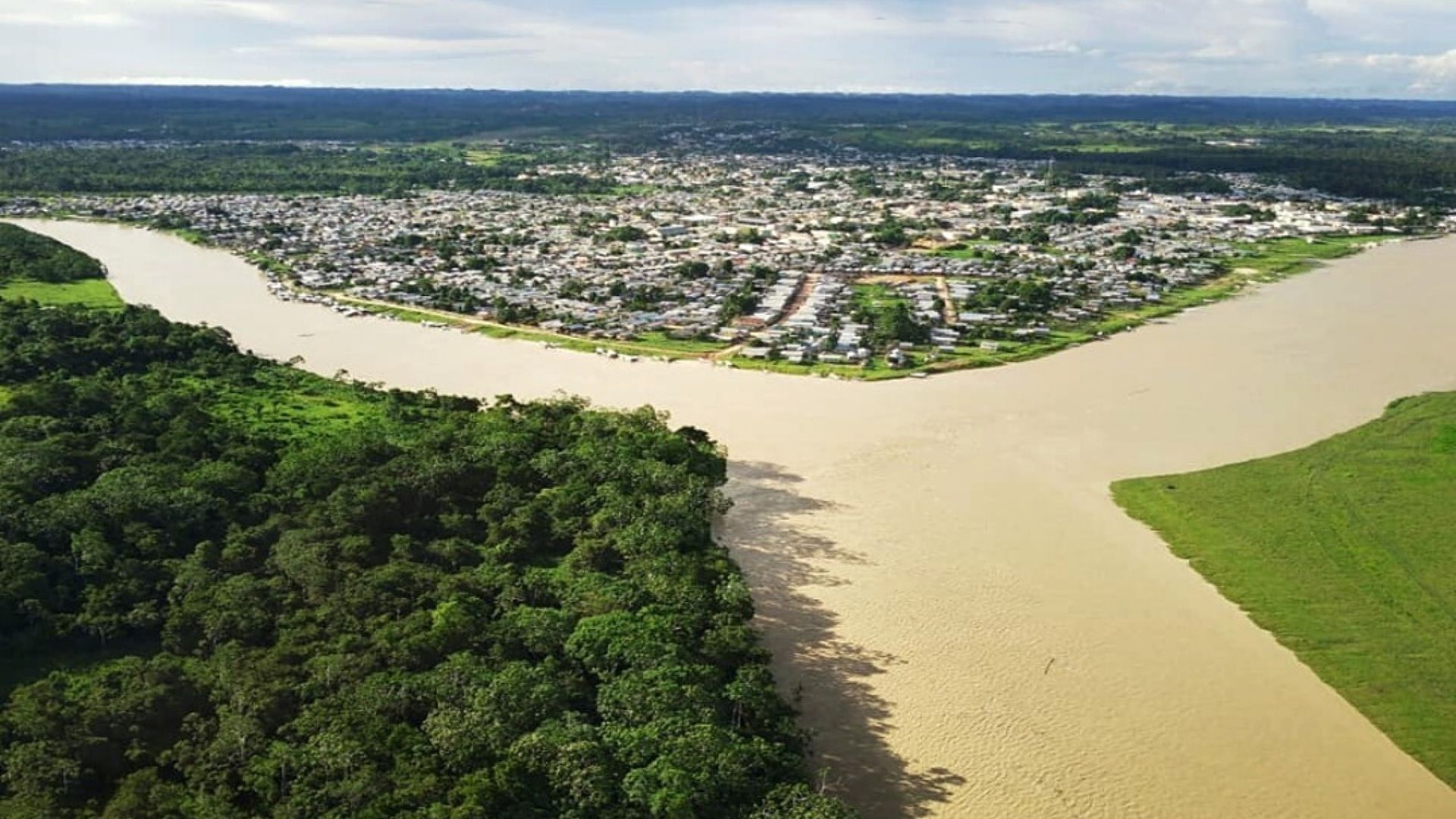 Leia mais sobre o artigo Cheias: Cruzeiro do Sul e Tarauacá em alerta; Rio Acre começa a baixar