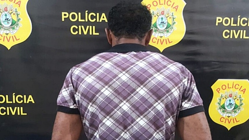Leia mais sobre o artigo Polícia prende homem que agrediu companheira com tora de madeira