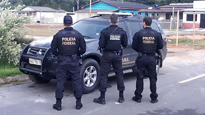 Leia mais sobre o artigo PF deflagra operação no Acre e prende 7 por tráfico e organização criminosa