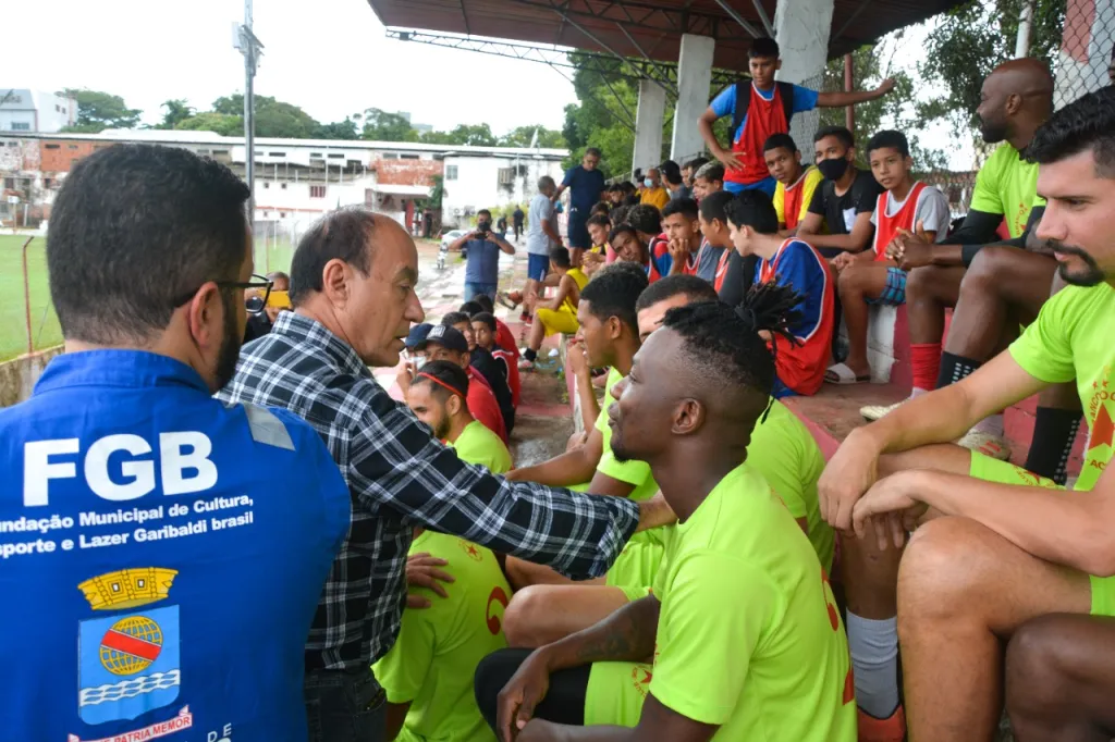 Prefeito Tião Bocalom apoia Rio Branco Futebol Clube e firma parceria –   – Notícias do Acre