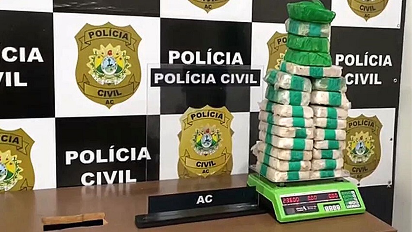 Leia mais sobre o artigo Ex-comissionado do governo é preso com mais de 20 kg de cocaína no Acre