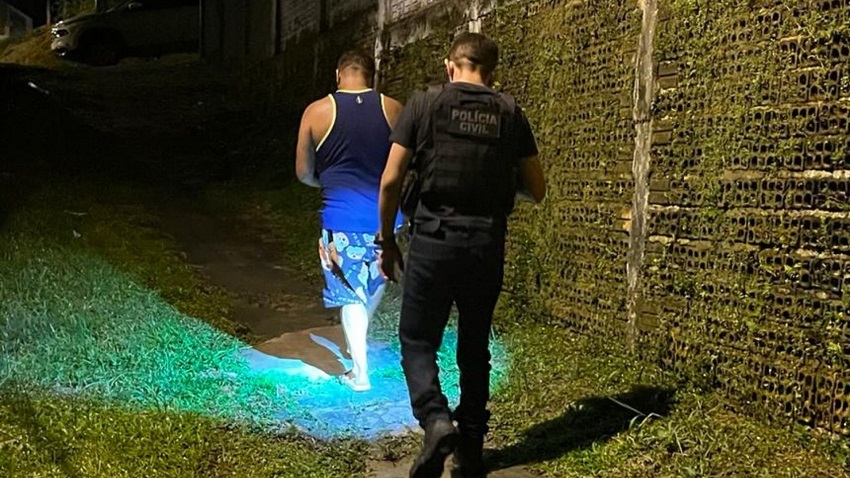 Leia mais sobre o artigo ‘Bodó’ é preso com 1,5 kg de entorpecentes em Cruzeiro do Sul