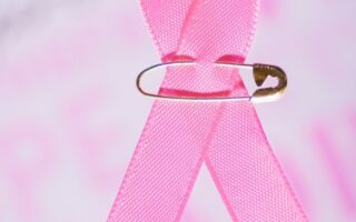 Outubro Rosa: terapia pode ser aliada na luta contra o câncer de mama