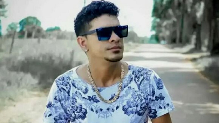 Leia mais sobre o artigo Cantor de pagode morre de infarto após fazer show em Rio Branco