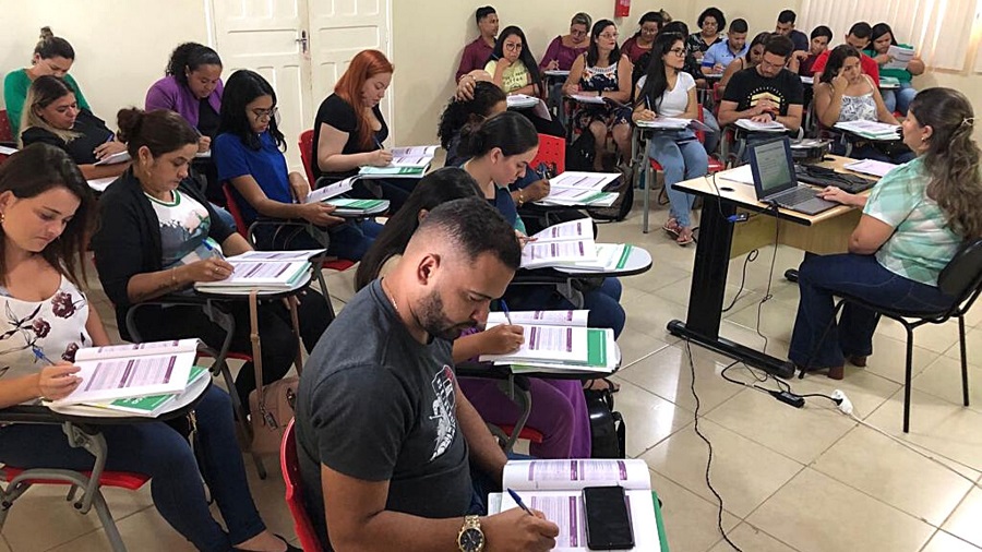 Leia mais sobre o artigo Prefeitura de Rio Branco capacita entrevistadores do Cadastro Único