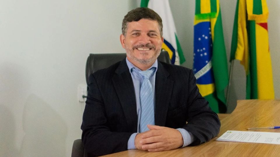 Leia mais sobre o artigo Vereadores de Epitaciolândia pedem afastamento do prefeito Sérgio Lopes