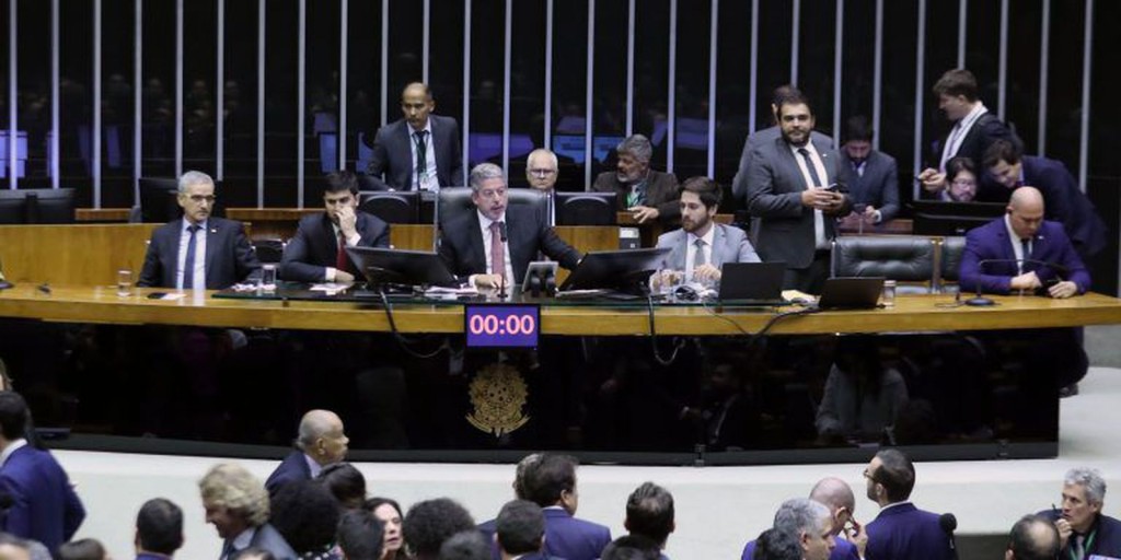 Leia mais sobre o artigo Veja como votaram os deputados do AC na MP que aumentou de 23 para 37 ministérios