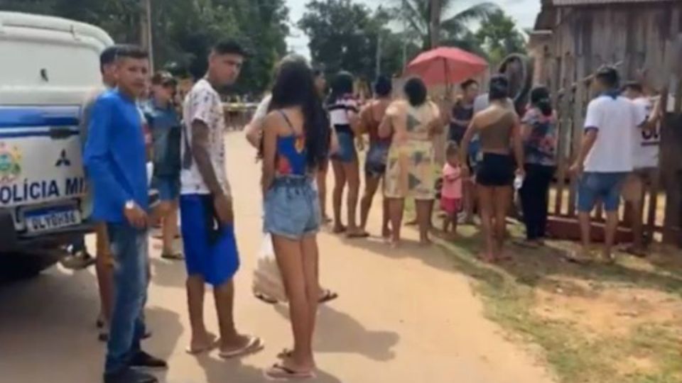 Leia mais sobre o artigo Adolescente de 15 anos é morto na frente da mãe em Rio Branco