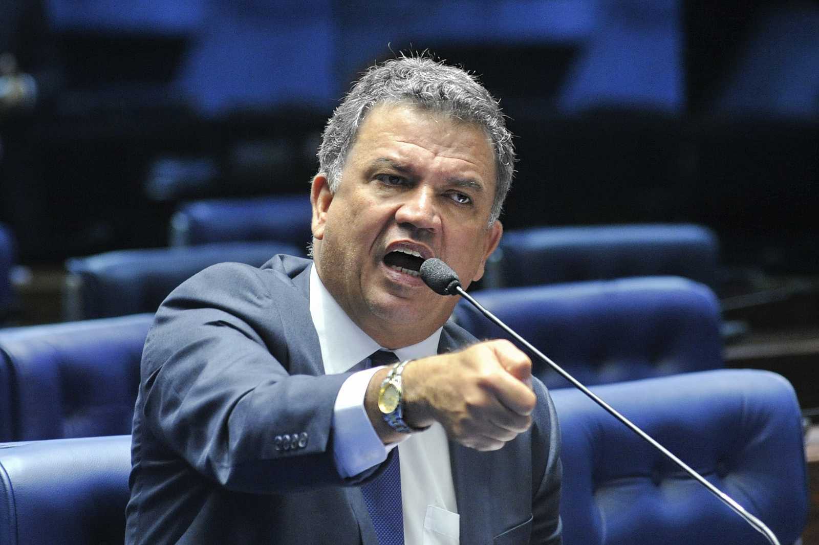 Leia mais sobre o artigo PSD expulsa prefeito, vices e vereadores por infidelidade partidária