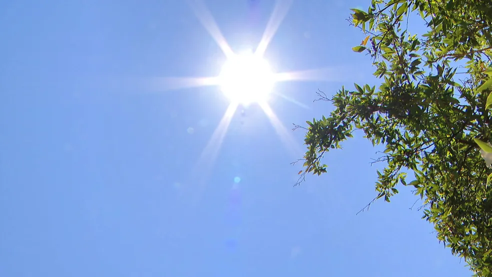 Leia mais sobre o artigo Sábado será de muito sol com chuvas passageiras em Rio Branco