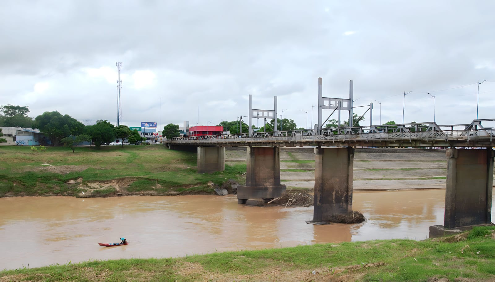 Leia mais sobre o artigo Obras de reparação da Ponte Metálica em Rio Branco são iniciadas