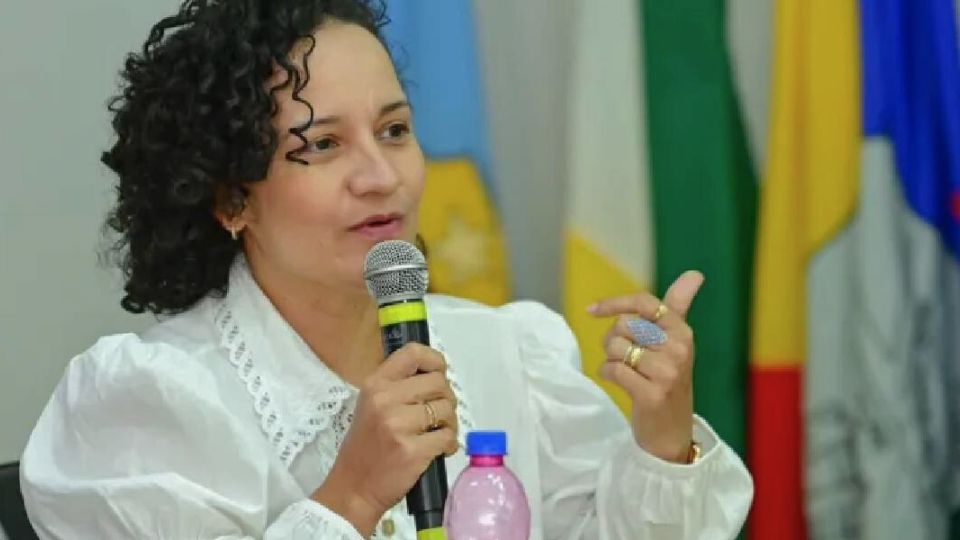 Leia mais sobre o artigo Justiça nega pedido de afastamento contra a prefeita de Tarauacá