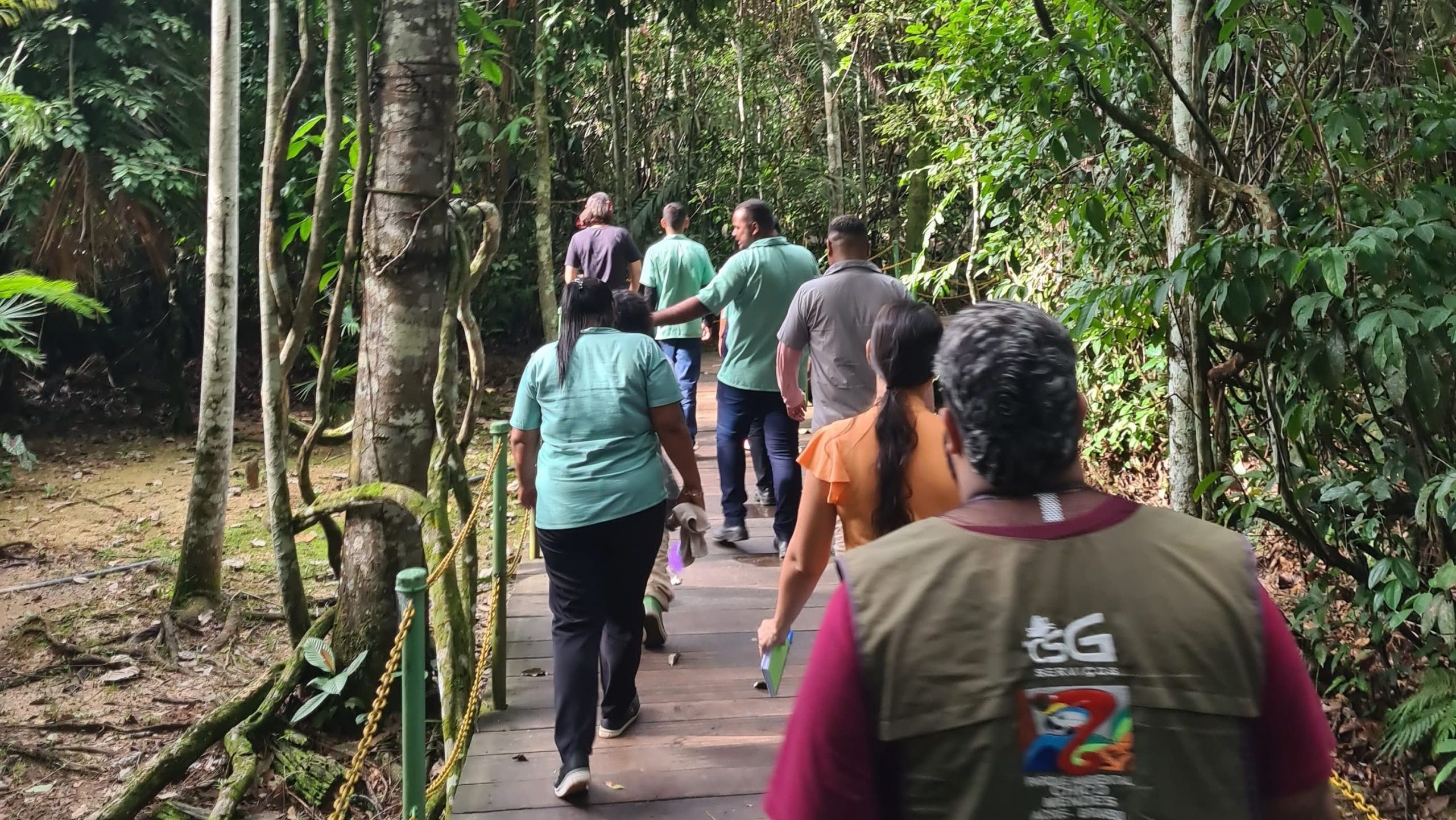 Leia mais sobre o artigo Equipe do Parque Chico Mendes é treinada para orientação guiada aos visitantes