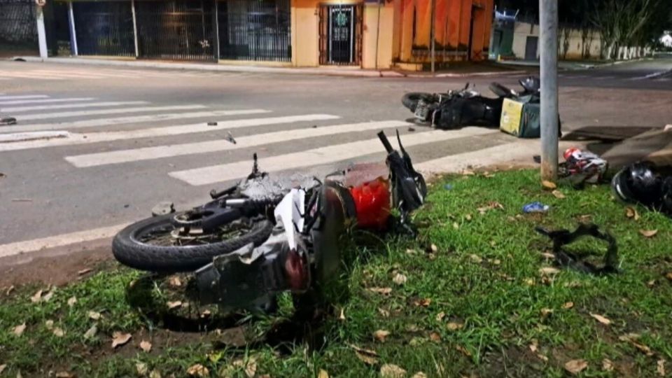 Leia mais sobre o artigo Colisão entre motocicletas deixa duas pessoas gravemente feridas em Rio Branco