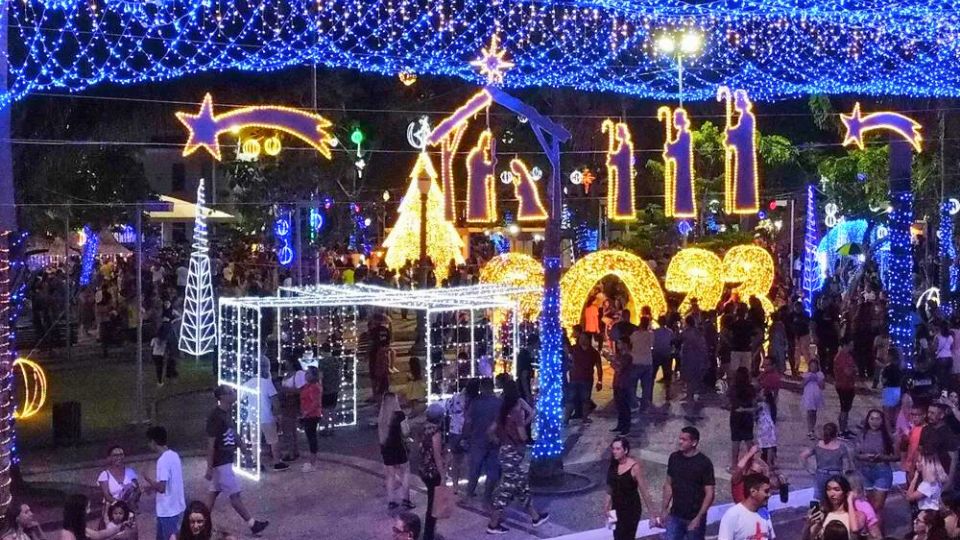 Leia mais sobre o artigo Prefeitura de Rio Branco remove decoração de natal nesta segunda-feira (15)