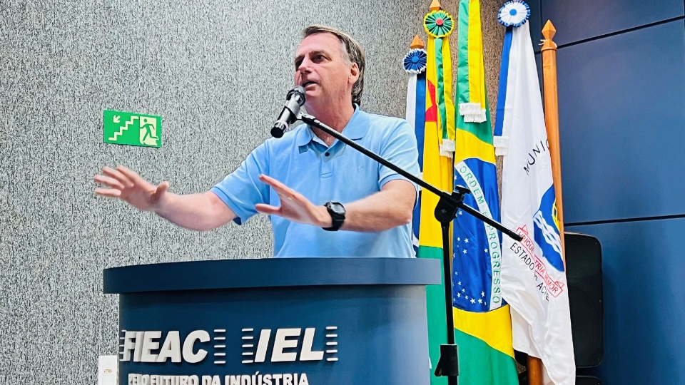 Leia mais sobre o artigo Na Fieac, Bolsonaro diz que ‘só a direita pode consertar o Brasil’