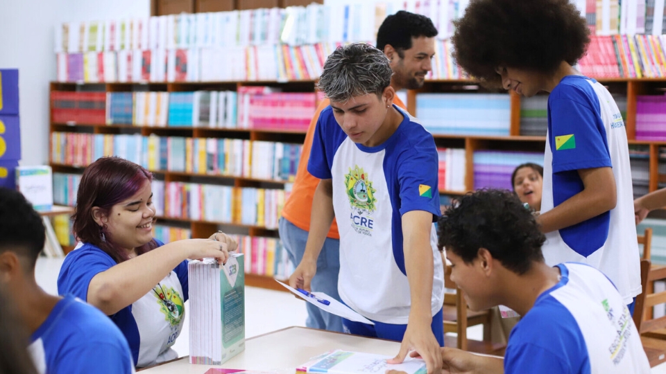 Leia mais sobre o artigo Mais de 6 mil alunos receberam 1ª parcela do ‘Pé-de-Meia’ no Acre