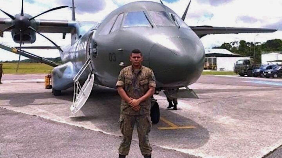 Leia mais sobre o artigo Ex-militar tem prisão decretada após ser flagrado com 178 kg de drogas no Acre