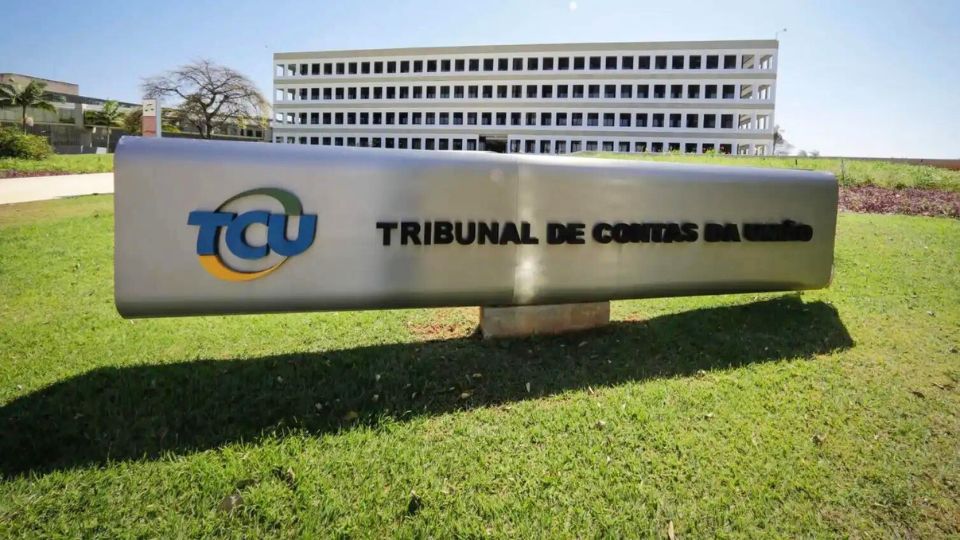 Leia mais sobre o artigo TCU divulga lista com 17 ex-prefeitos que estão inelegíveis no Acre