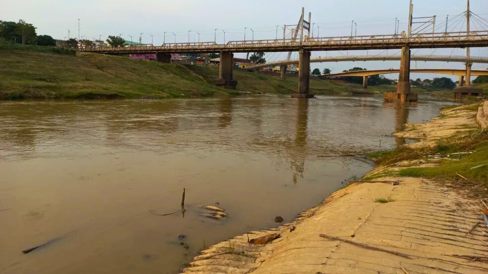 Leia mais sobre o artigo Mesmo com chuva, nível do Rio Acre cai para 1,70m em Rio Branco