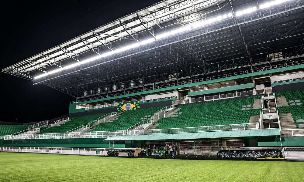 Leia mais sobre o artigo Arena da Floresta recebe jogo solidário com artistas e ex-jogadores