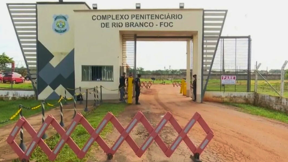 Leia mais sobre o artigo Além de 3 foragidos, outros 17 detentos tentaram fugir do FOC, diz Iapen