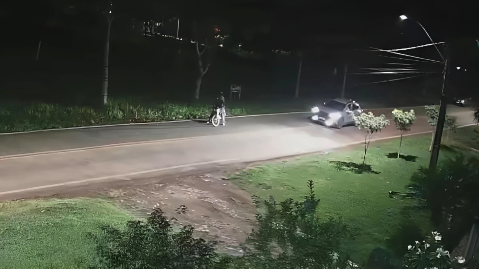 Leia mais sobre o artigo VÍDEO: Mulher escapa de assalto graças à ação rápida de motorista em Rio Branco