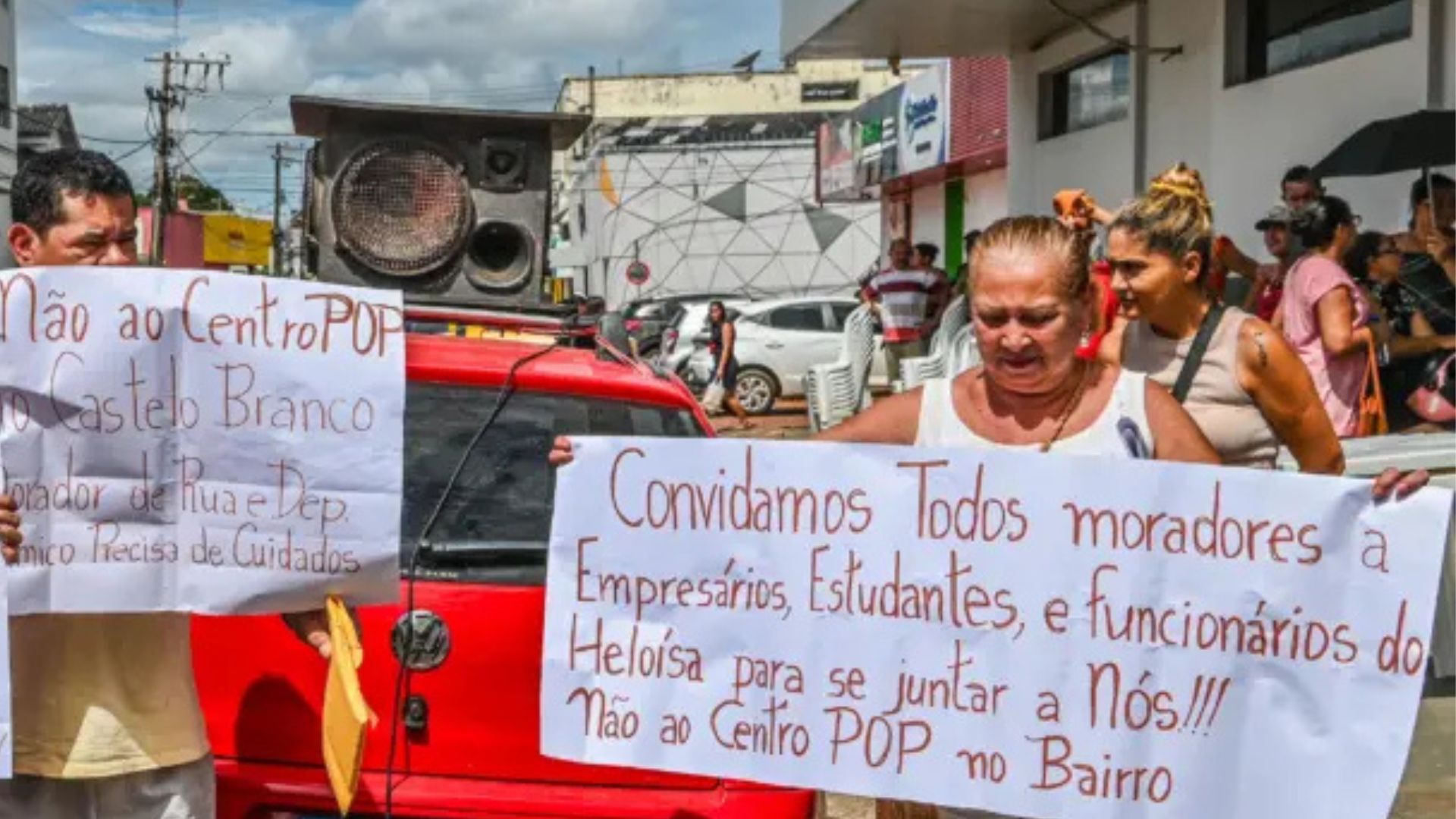 Leia mais sobre o artigo Moradores do Castelo Branco protestam na Câmara contra instalação do Centro Pop