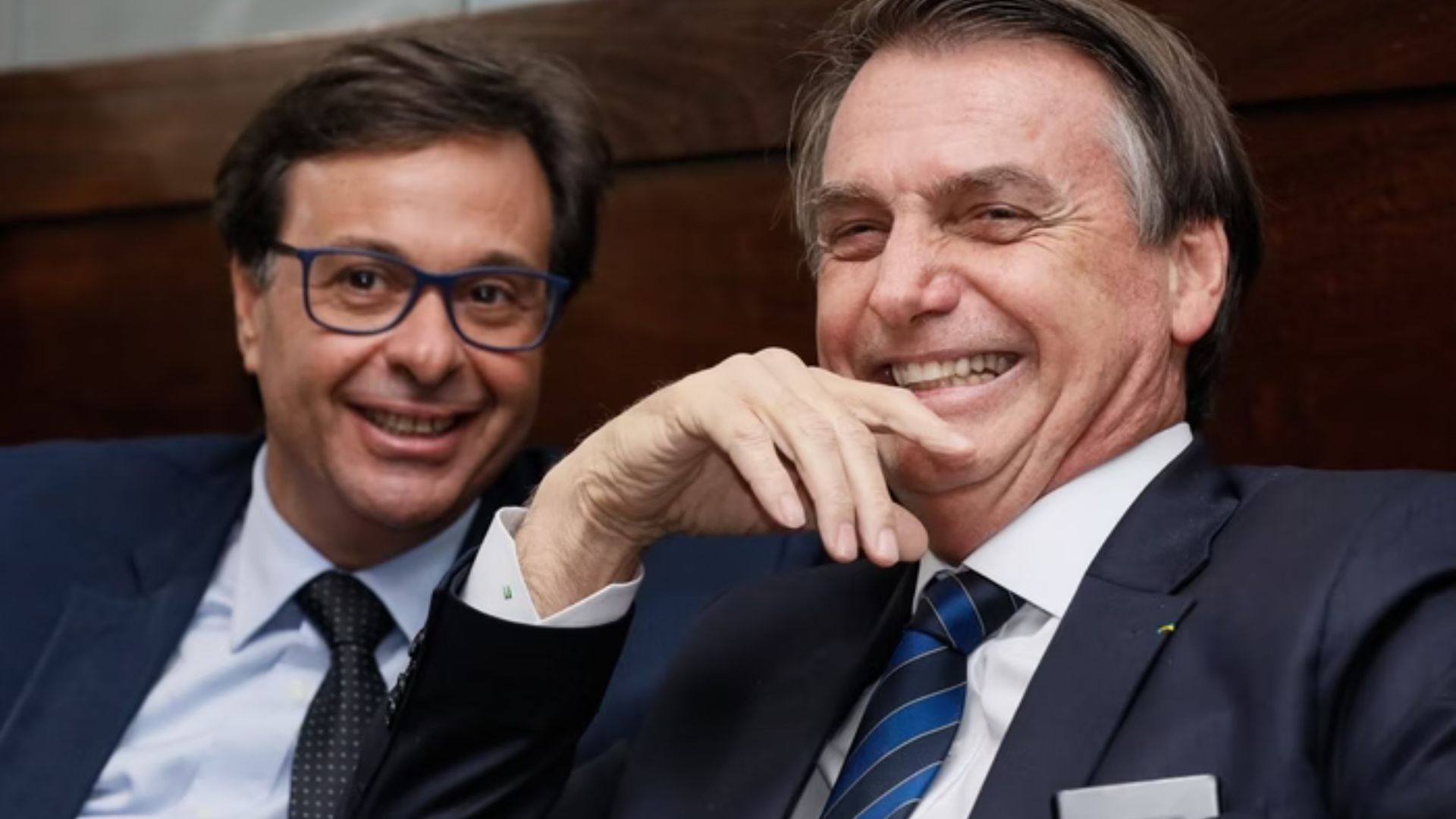 Leia mais sobre o artigo Ex-ministro alega gastos milionários de Bolsonaro e pede mais doações