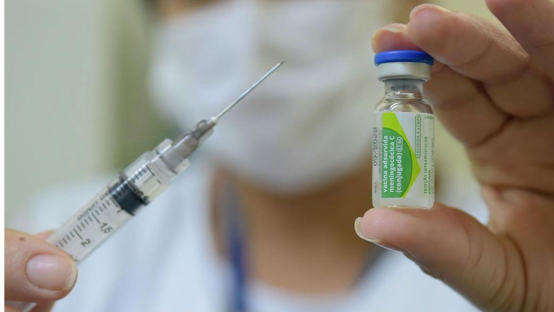 Leia mais sobre o artigo Vacina contra meningite entra no calendário para bebês de 1 ano