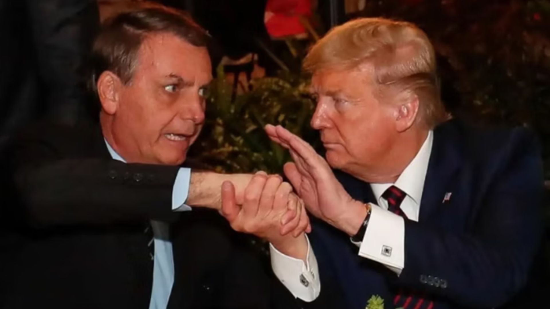 Leia mais sobre o artigo Trump acusa Brasil de “caça às bruxas” e cobra: “Deixem Bolsonaro em paz!”