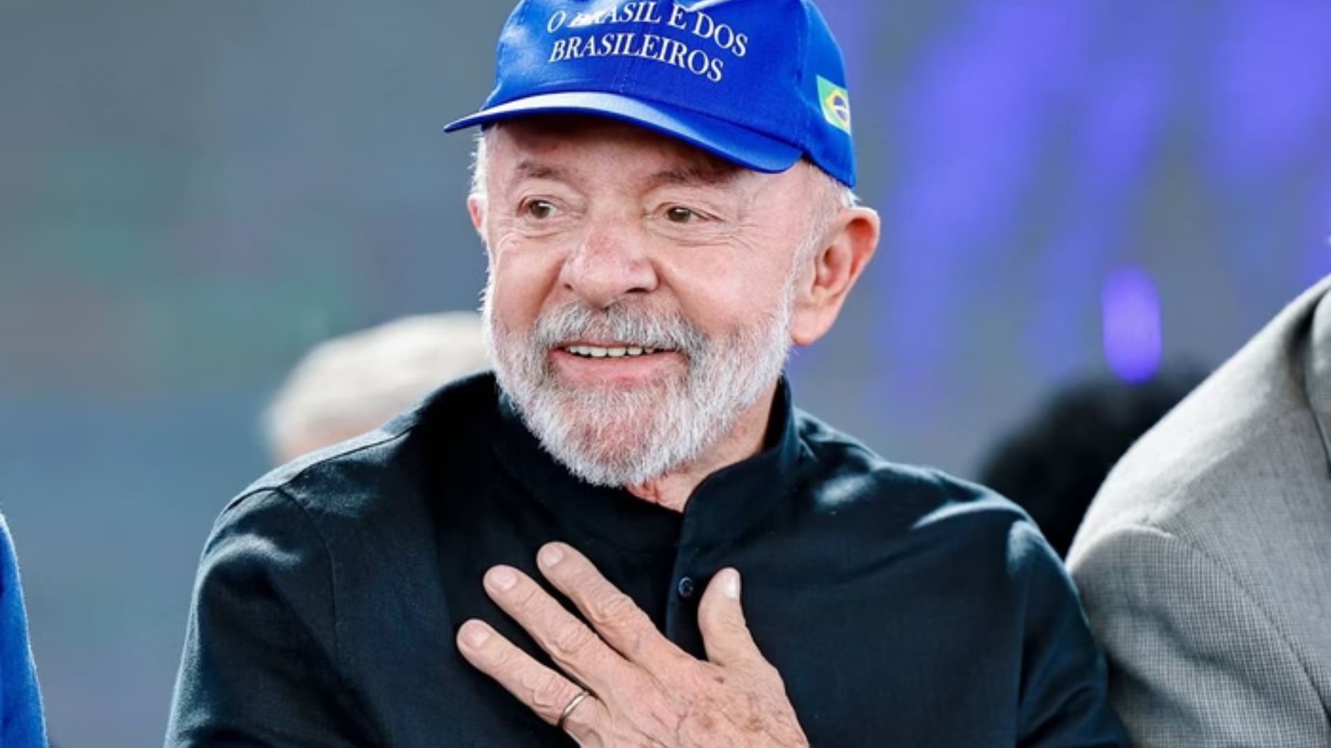 Leia mais sobre o artigo Lula manda recado a Donald Trump: “Este país não baixará a cabeça”