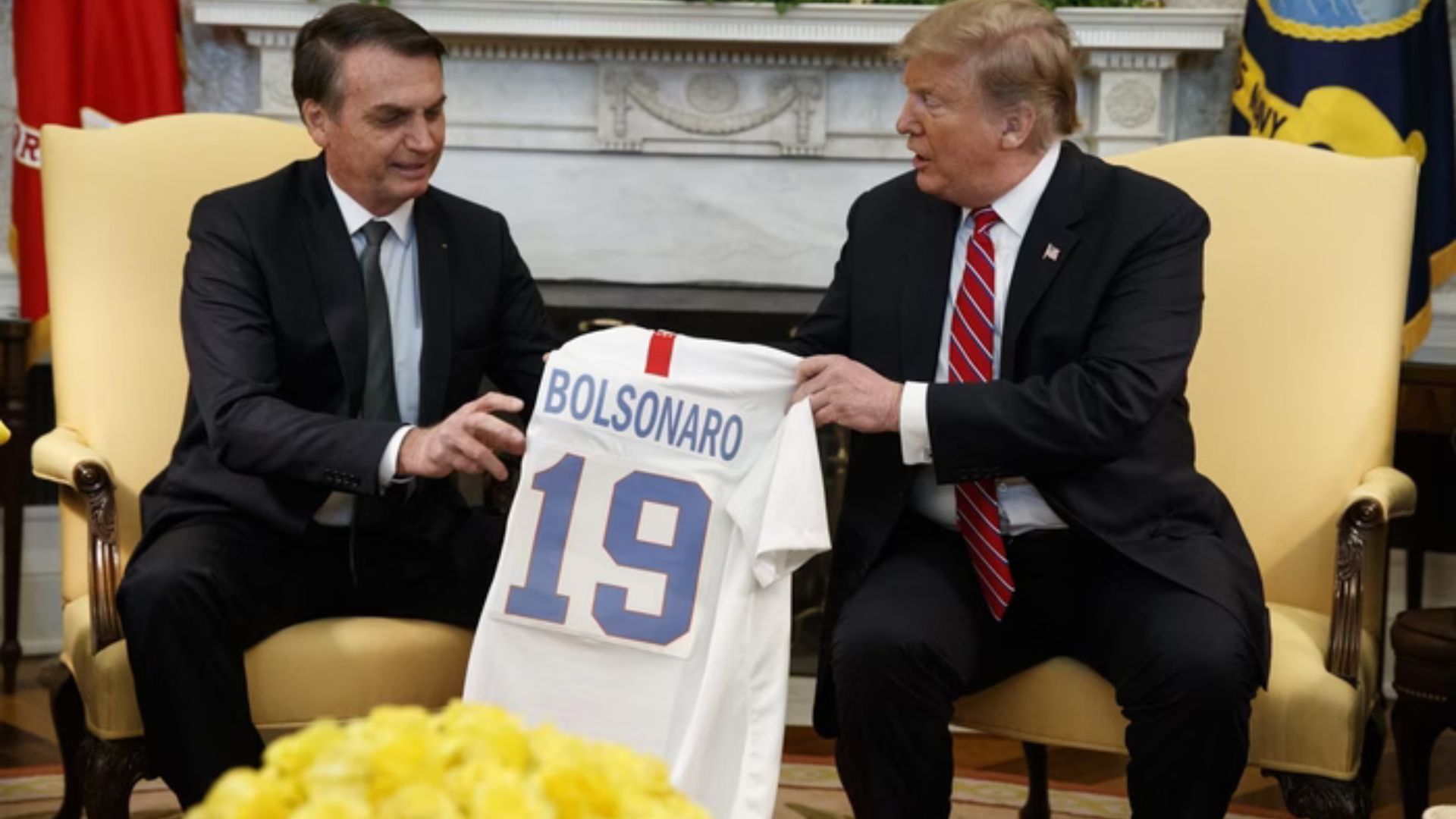 Leia mais sobre o artigo “Quem sou eu para dar conselho ao Trump” sobre tarifas, diz Bolsonaro