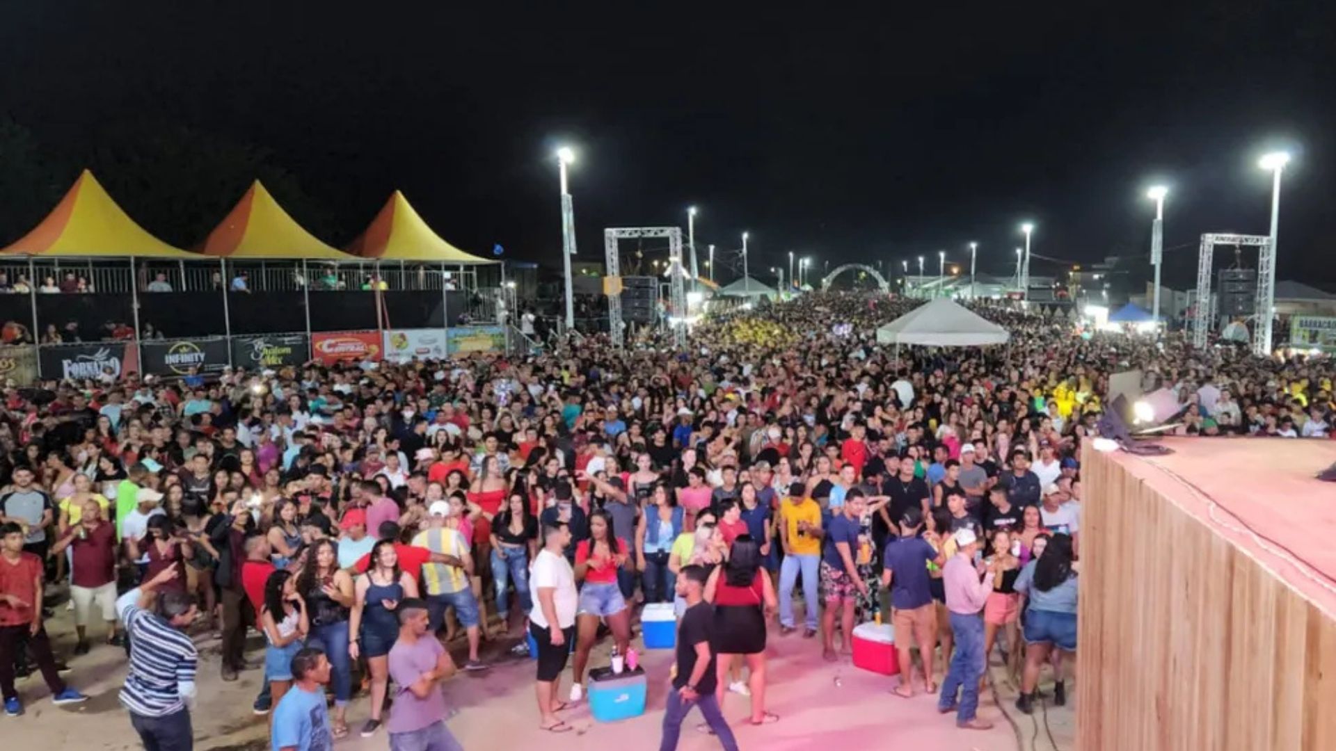 Leia mais sobre o artigo Festival do Açaí promete agitar Feijó com shows nacionais