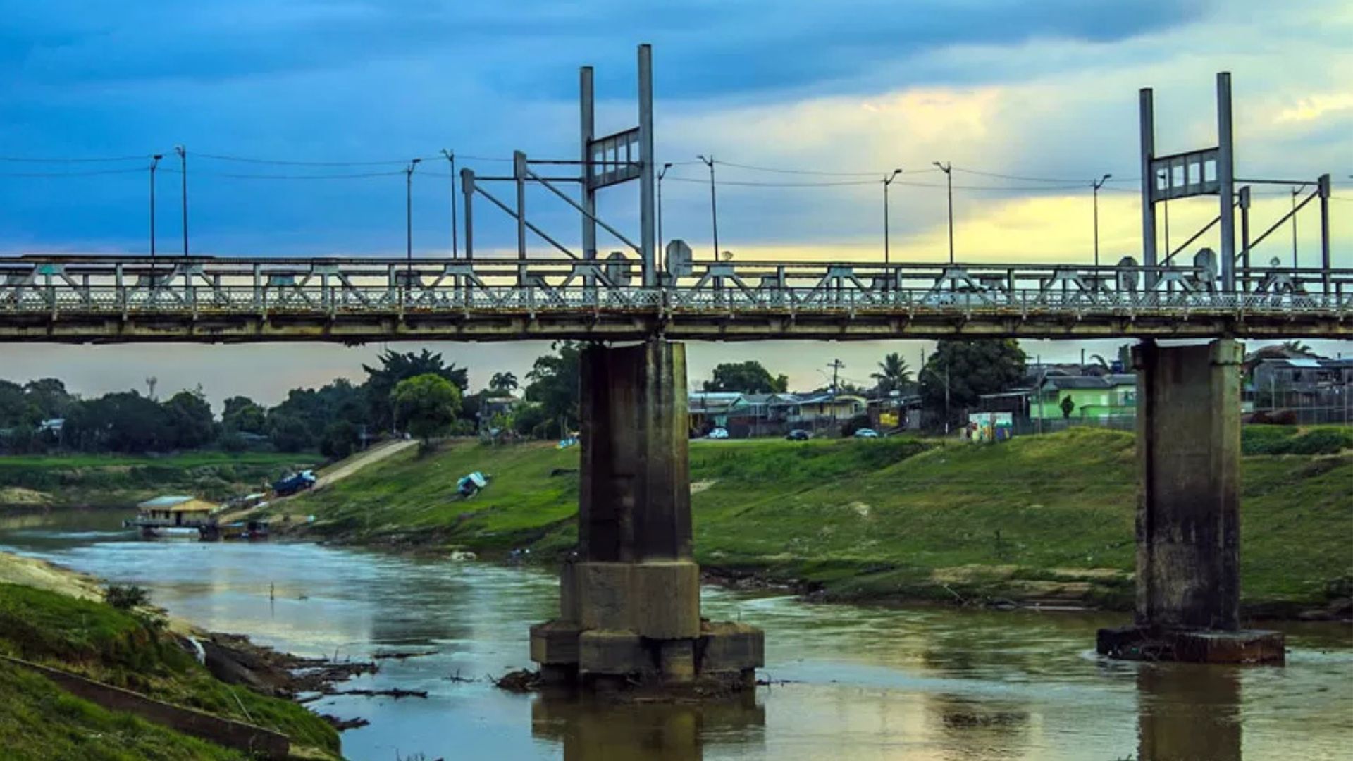 Leia mais sobre o artigo Rio Acre apresenta pequena elevação e marca 1,85 metro em Rio Branco