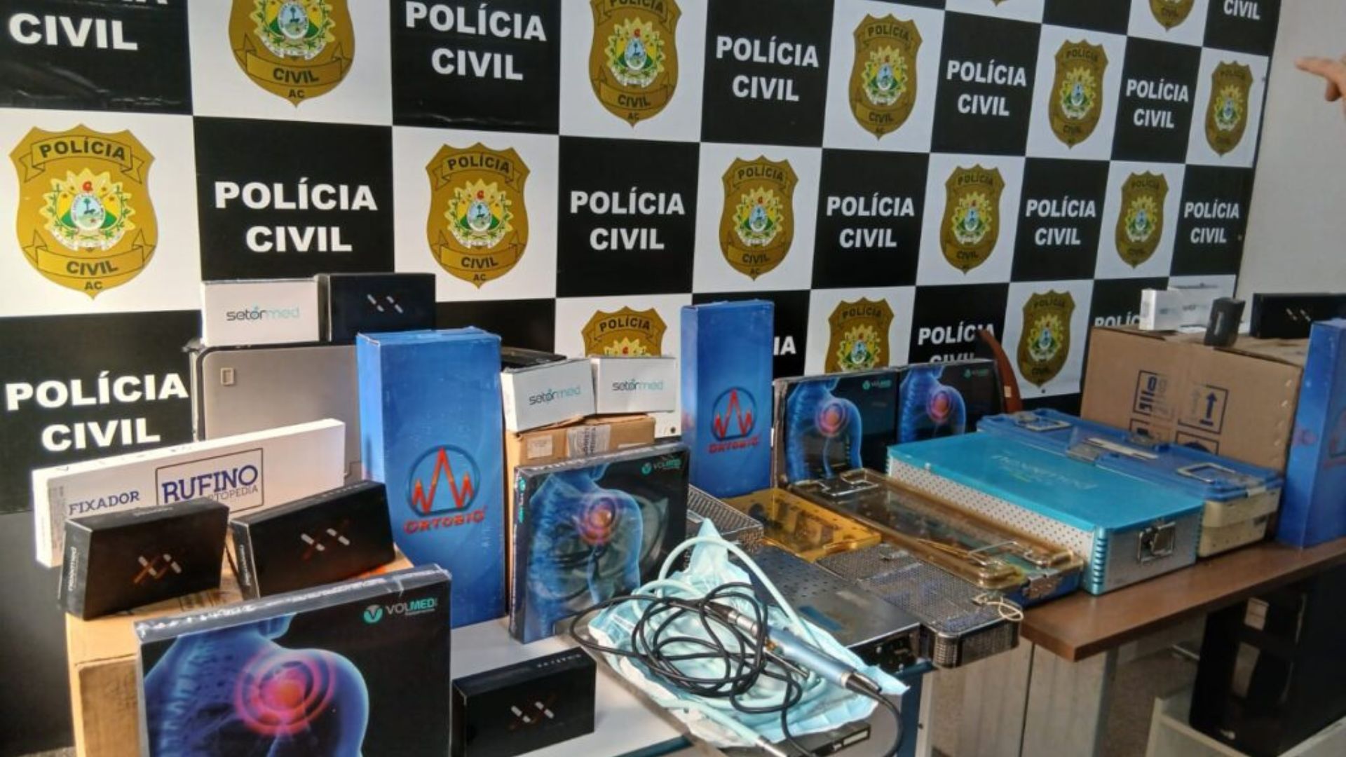 Leia mais sobre o artigo Polícia recupera equipamentos cirúrgicos avaliados em meio milhão de reais 