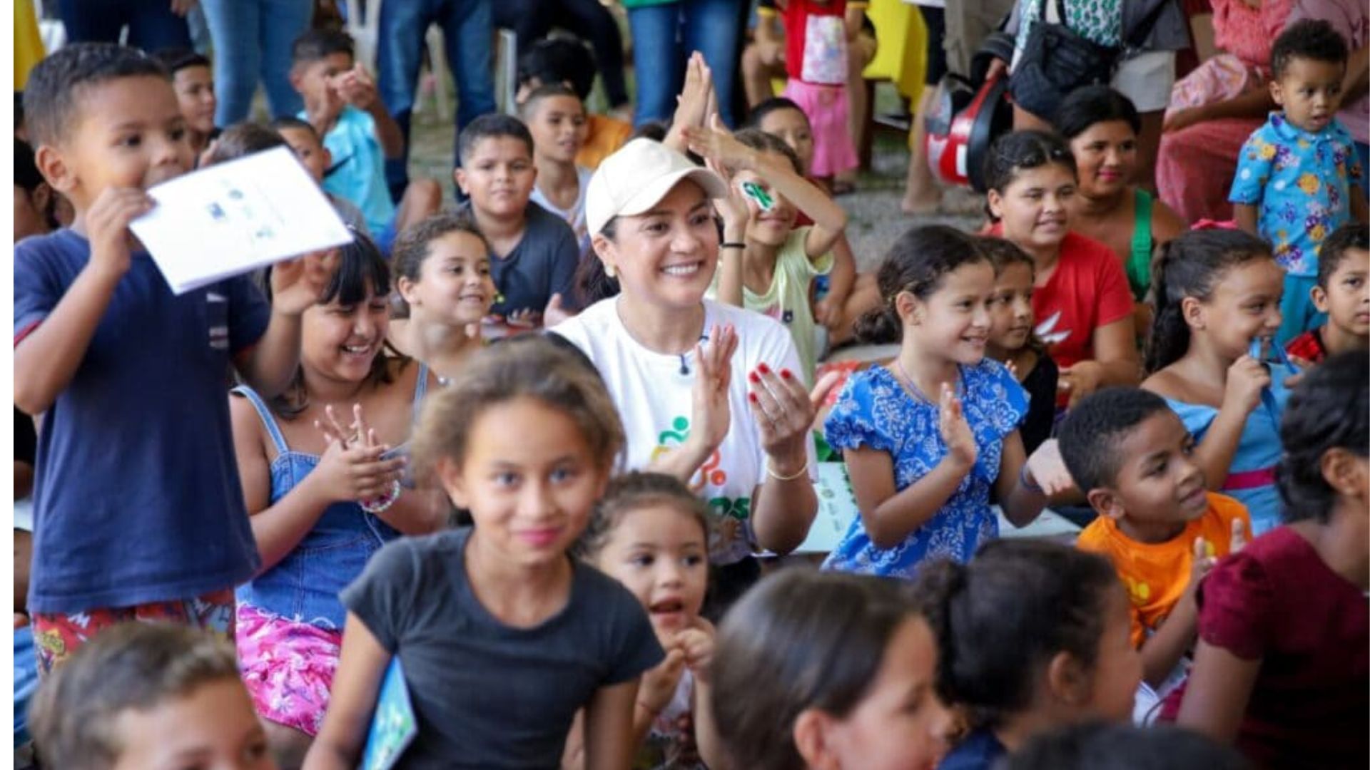 Leia mais sobre o artigo Mailza Assis participa de mutirão do Juntos Pelo Acre na capital