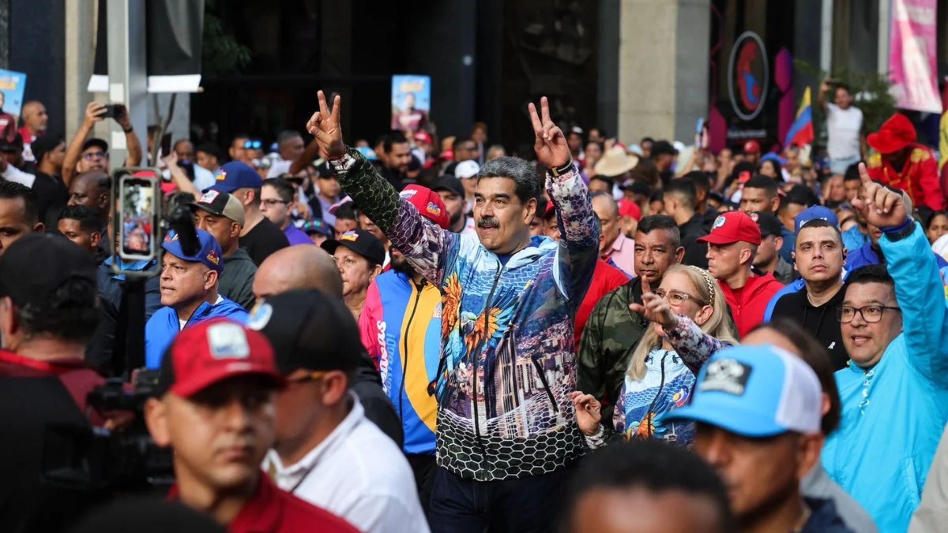 Leia mais sobre o artigo Venezuela: Maduro ameaça com perda de cidadania quem apoiar os EUA