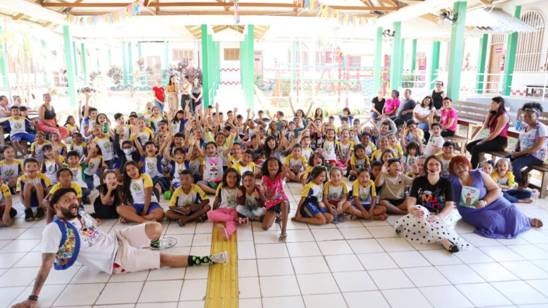 Leia mais sobre o artigo Projeto ‘Nossa Escola tem Leitores’ transforma rotina de estudantes