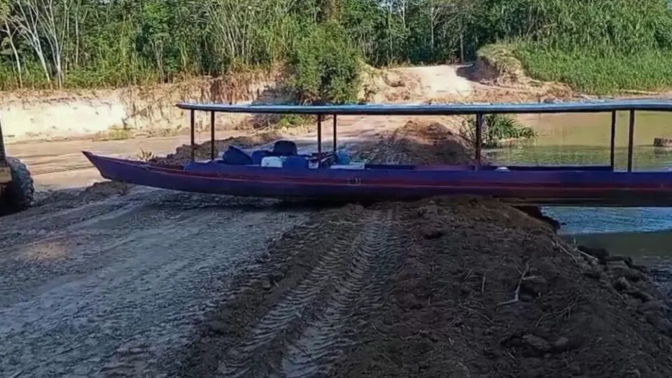 Leia mais sobre o artigo MP investiga bloqueio no Rio Iaco e atuação de madereira