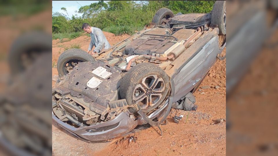 Leia mais sobre o artigo Promotor perde controle de veículo e capota na Estrada da Variante, em Xapuri