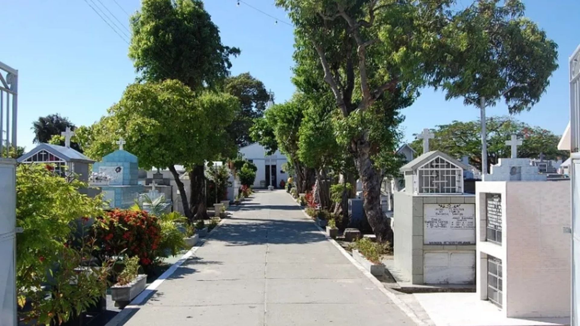 Leia mais sobre o artigo Confira os horários das missas nos cemitérios de Rio Branco no Dia de Finados