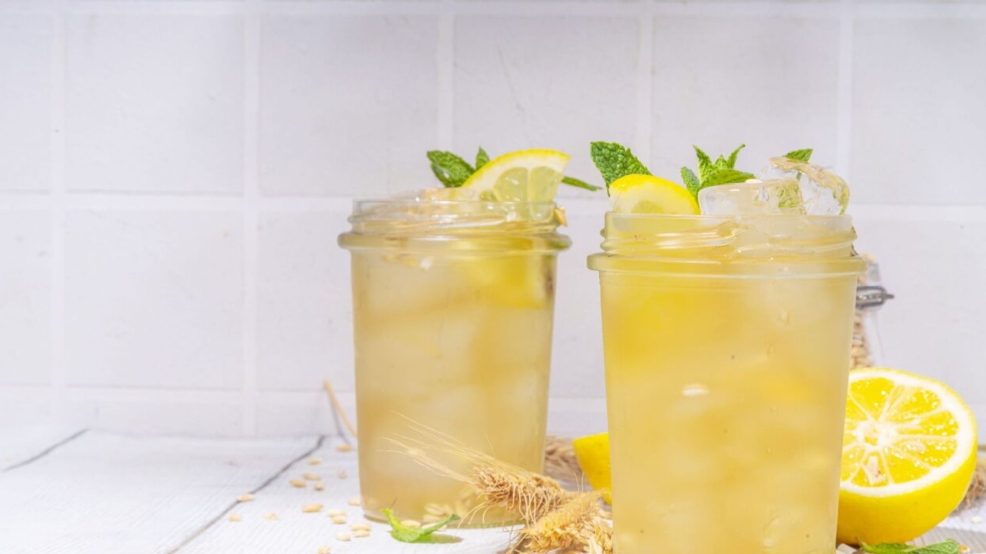 Leia mais sobre o artigo Shot de limão com cúrcuma ajuda a aumentar sua imunidade