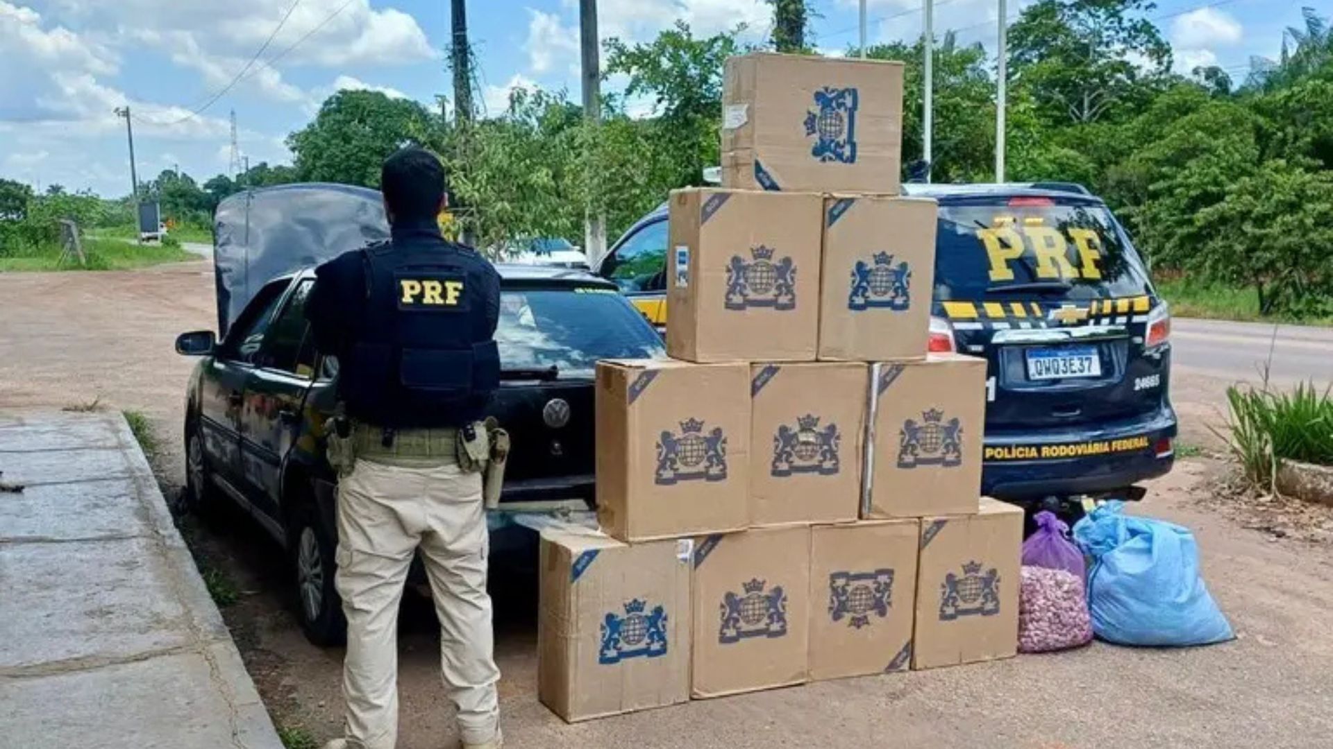Leia mais sobre o artigo Carga ilegal é apreendida pela PRF após perseguição na BR-364